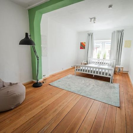 150Qm Loft, Tischtennis, Dart, Tischkicker Hamburg Exterior photo